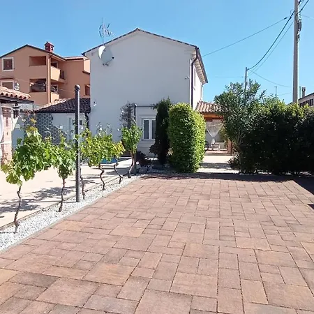 Casa Providenca * Kaštelir
